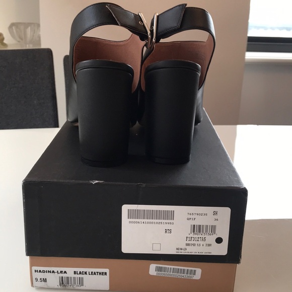 NWB Halogen “Hadina Lea” open toe leather sandals! - Picture 7 of 7